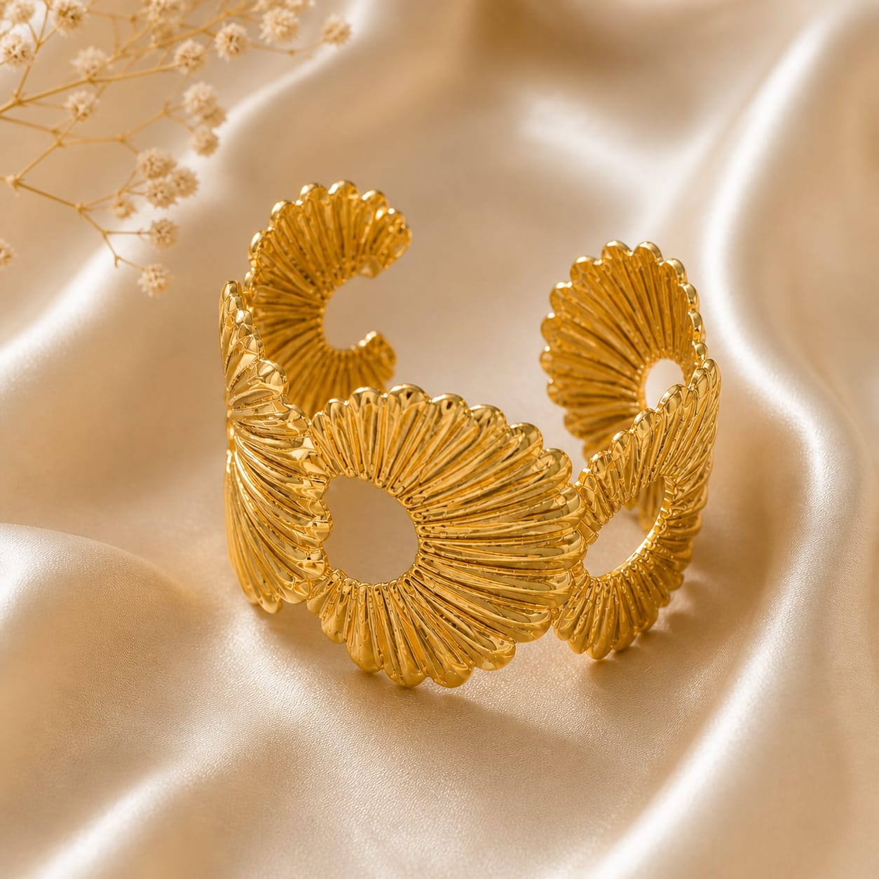 Aurora Shell Cuff