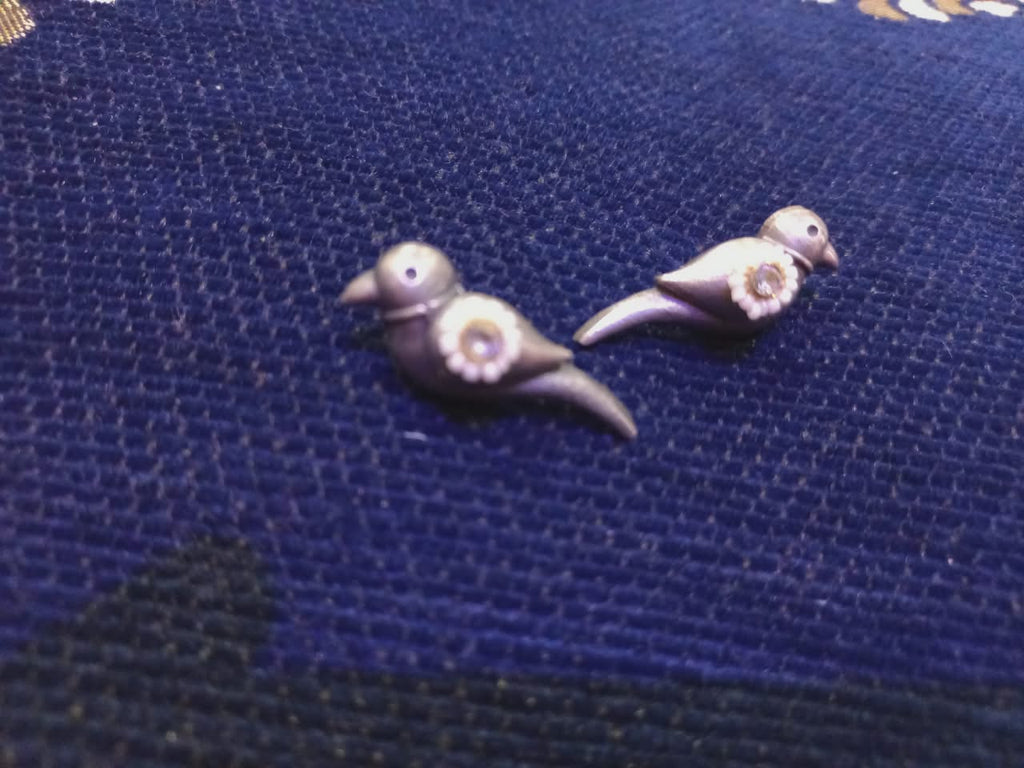 Navya studs