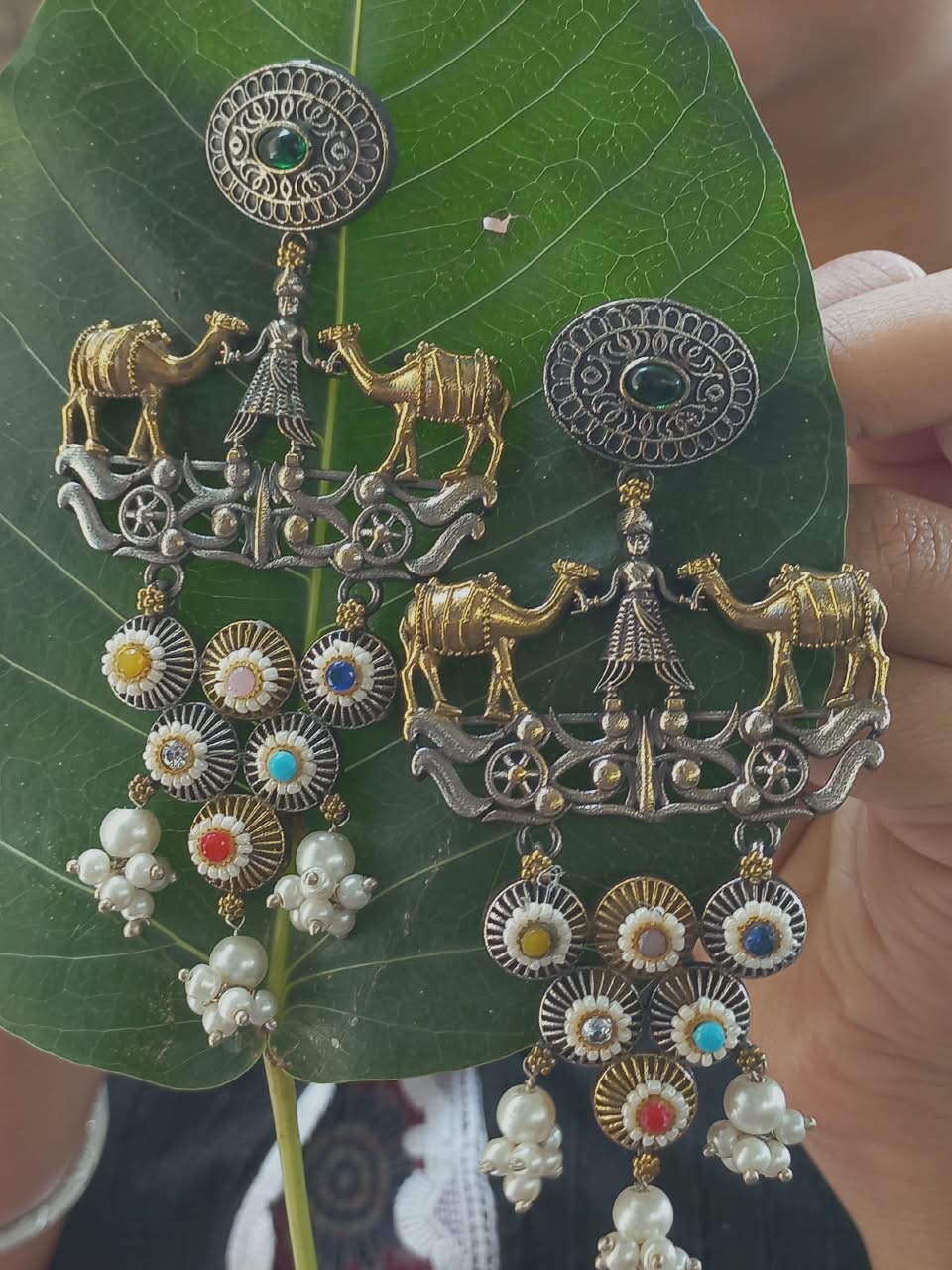 Shahi Sawari Earrings