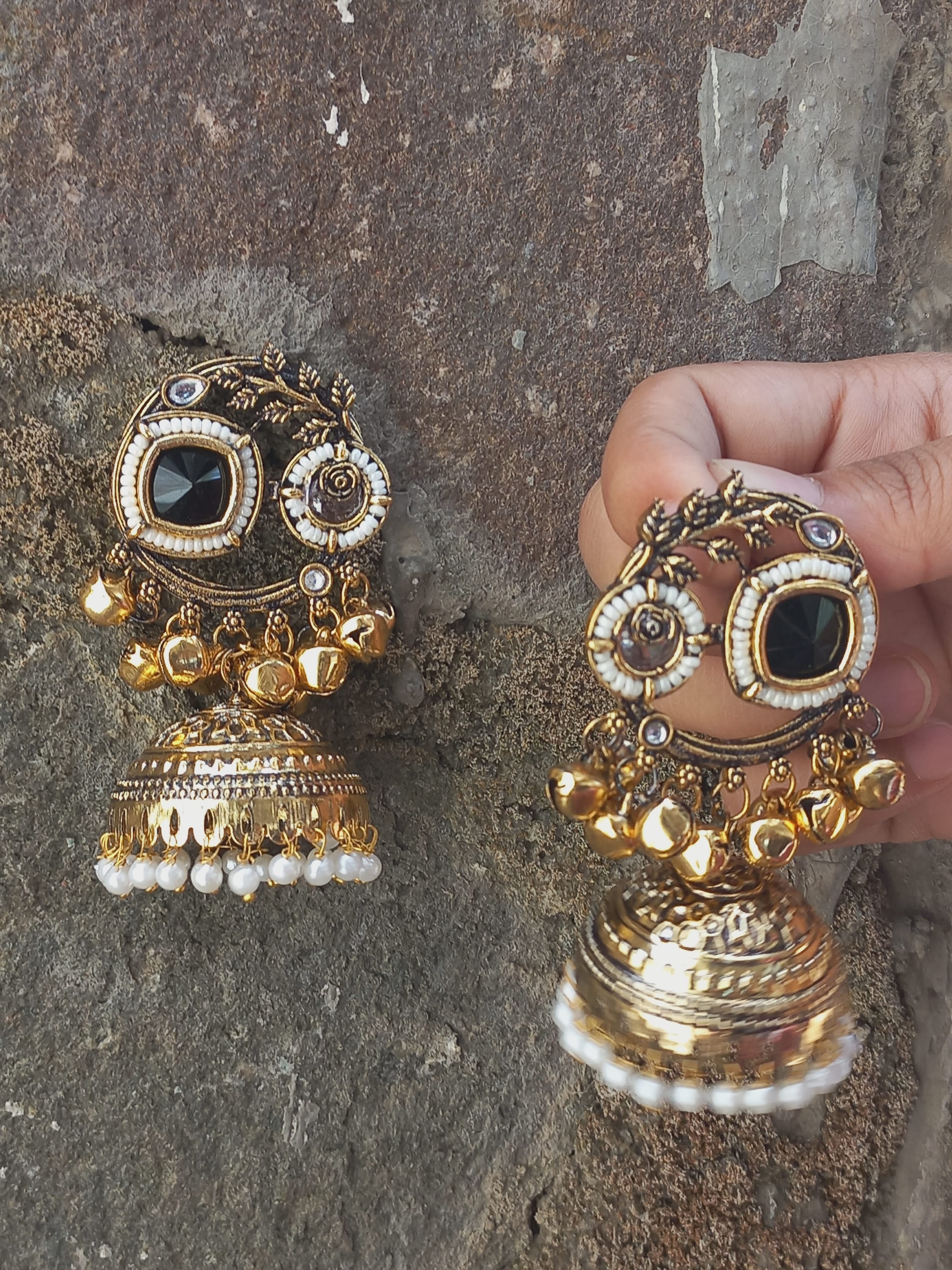 Gulnaar Ghungroo Jhumka