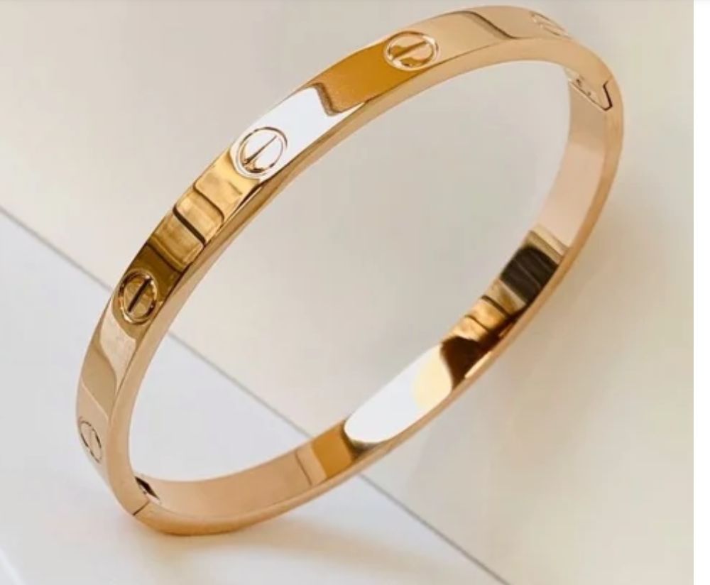 Cartier N6718815 Clash De Bracelet Rose Gold (Size - 15 cm) in Mumbai at  best price by S S Gold - Justdial
